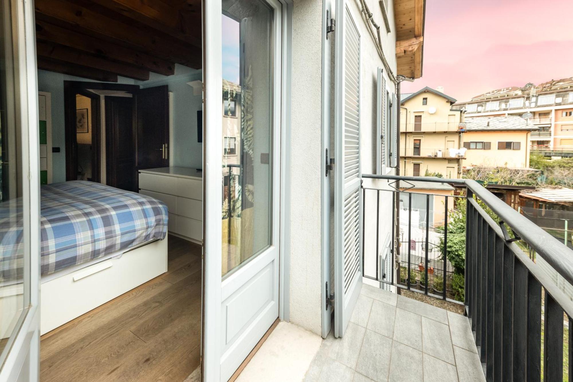 Alpine Apartment Aosta Ngoại thất bức ảnh